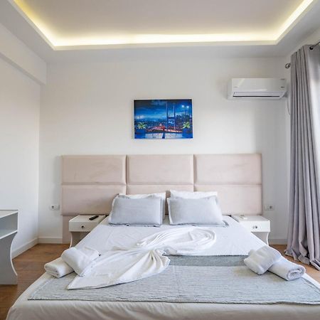 Hotel Myrtai - City Center Саранда Экстерьер фото