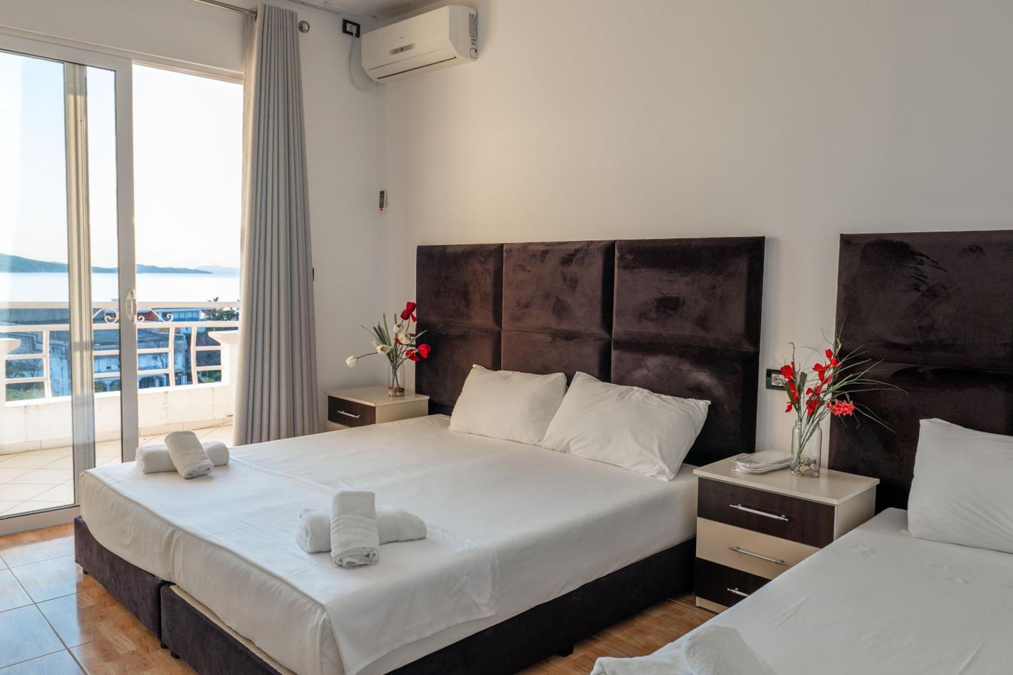 Hotel Myrtai - City Center Саранда Экстерьер фото
